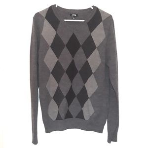 ♥️Bundle&Save♥️ Apt 9 Grey Diamond V-Neck Sweater